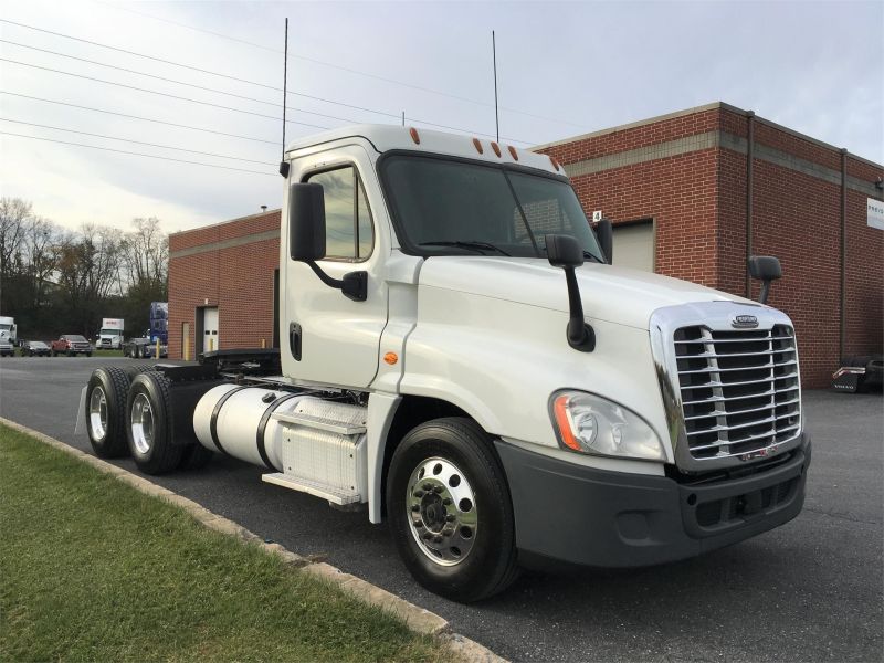 2018 FREIGHTLINER CASCADIA 125 - Bergey's Truck Centers: Medium & Heavy ...