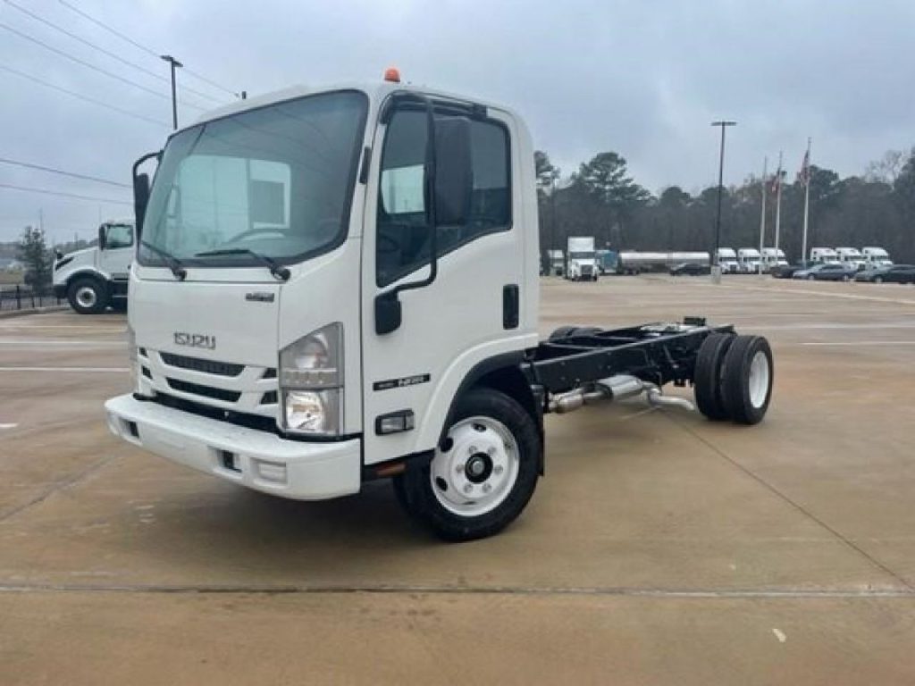 2025 Isuzu NRR - Bergey's Truck Centers: Medium & Heavy Duty Commercial ...