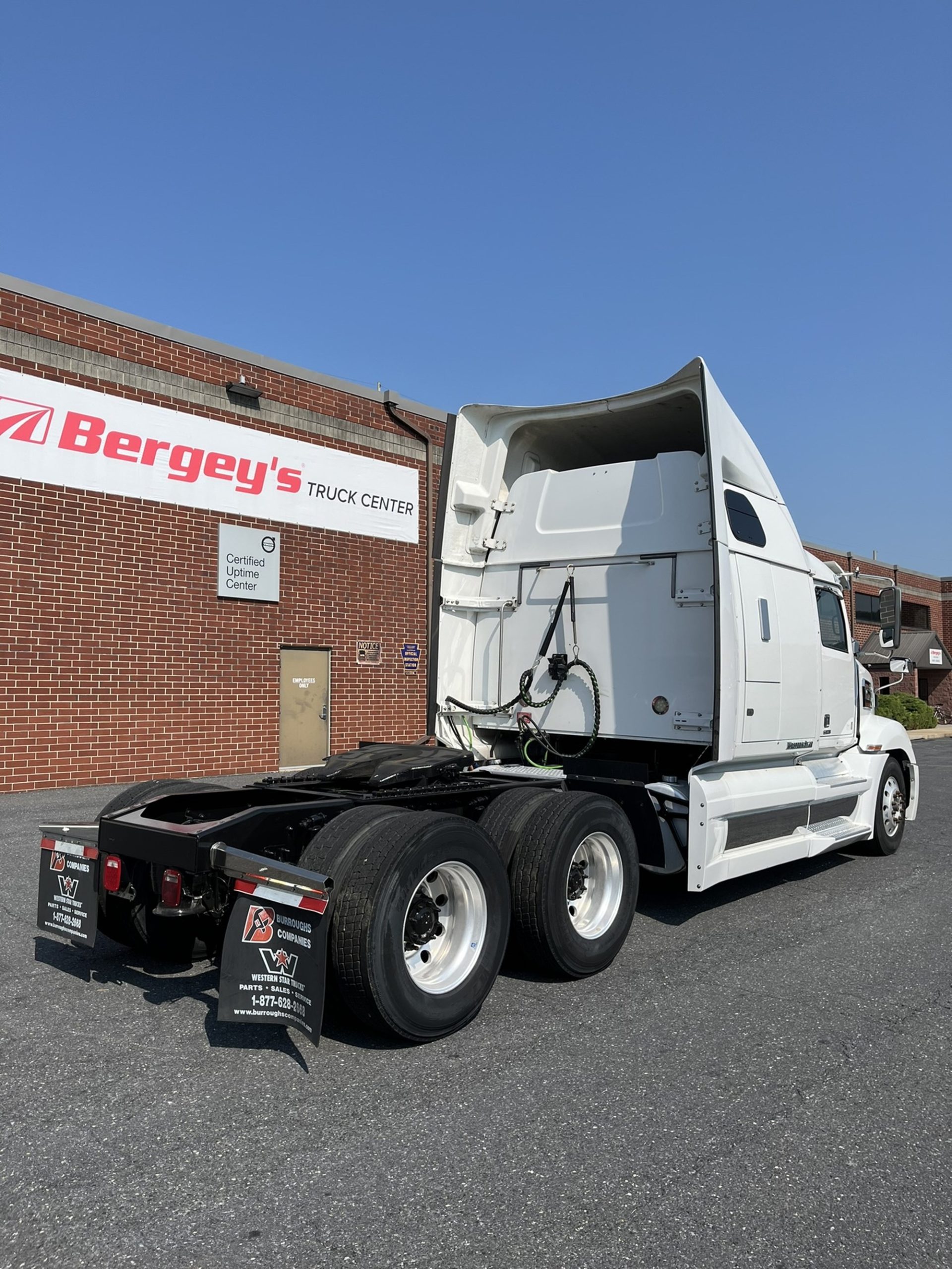 2019 WESTERN STAR/AU 5700 XE - image 3 of 6