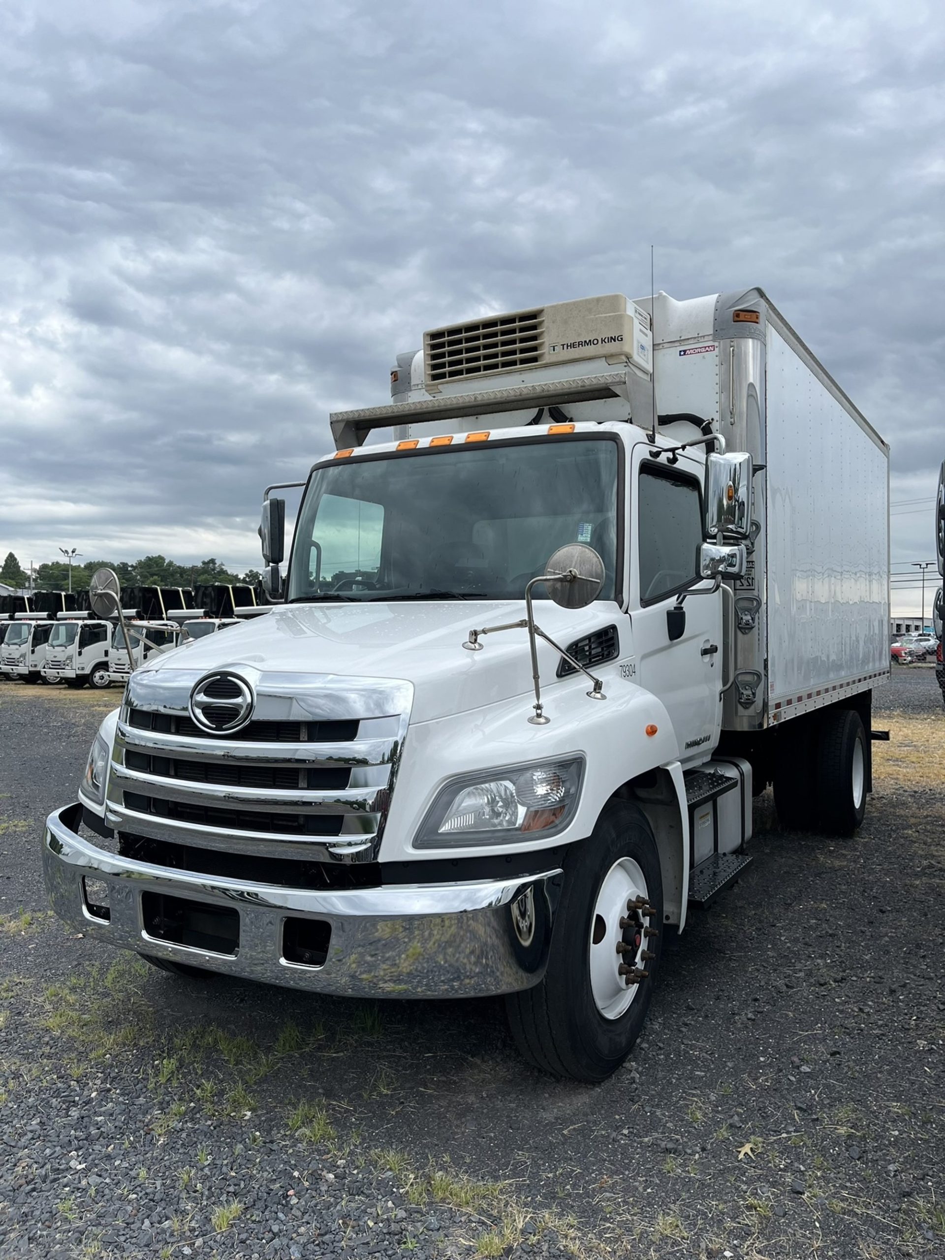 2019 HINO 268A - image 1 of 6