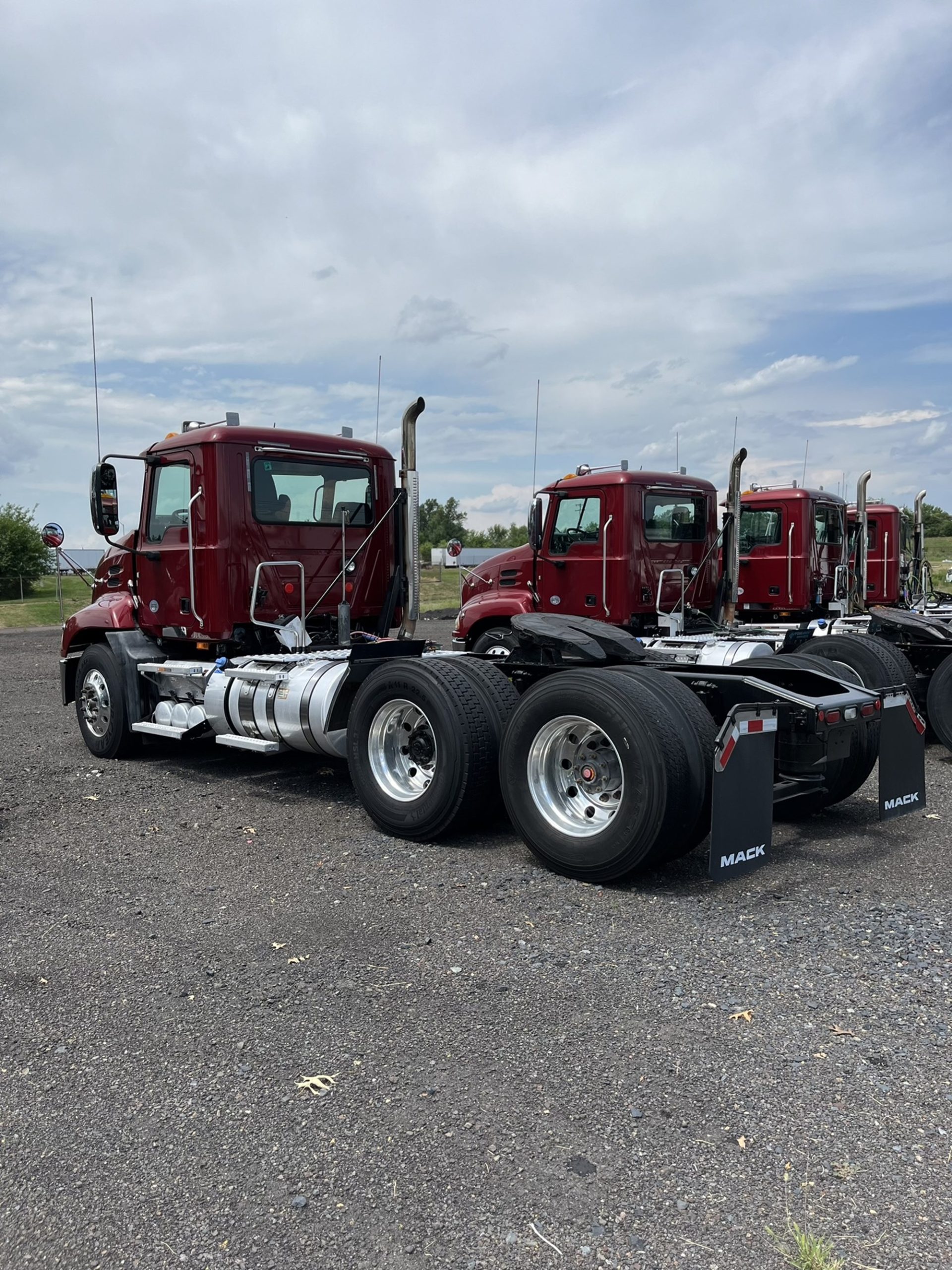 2018 MACK CXU613T - image 4 of 6