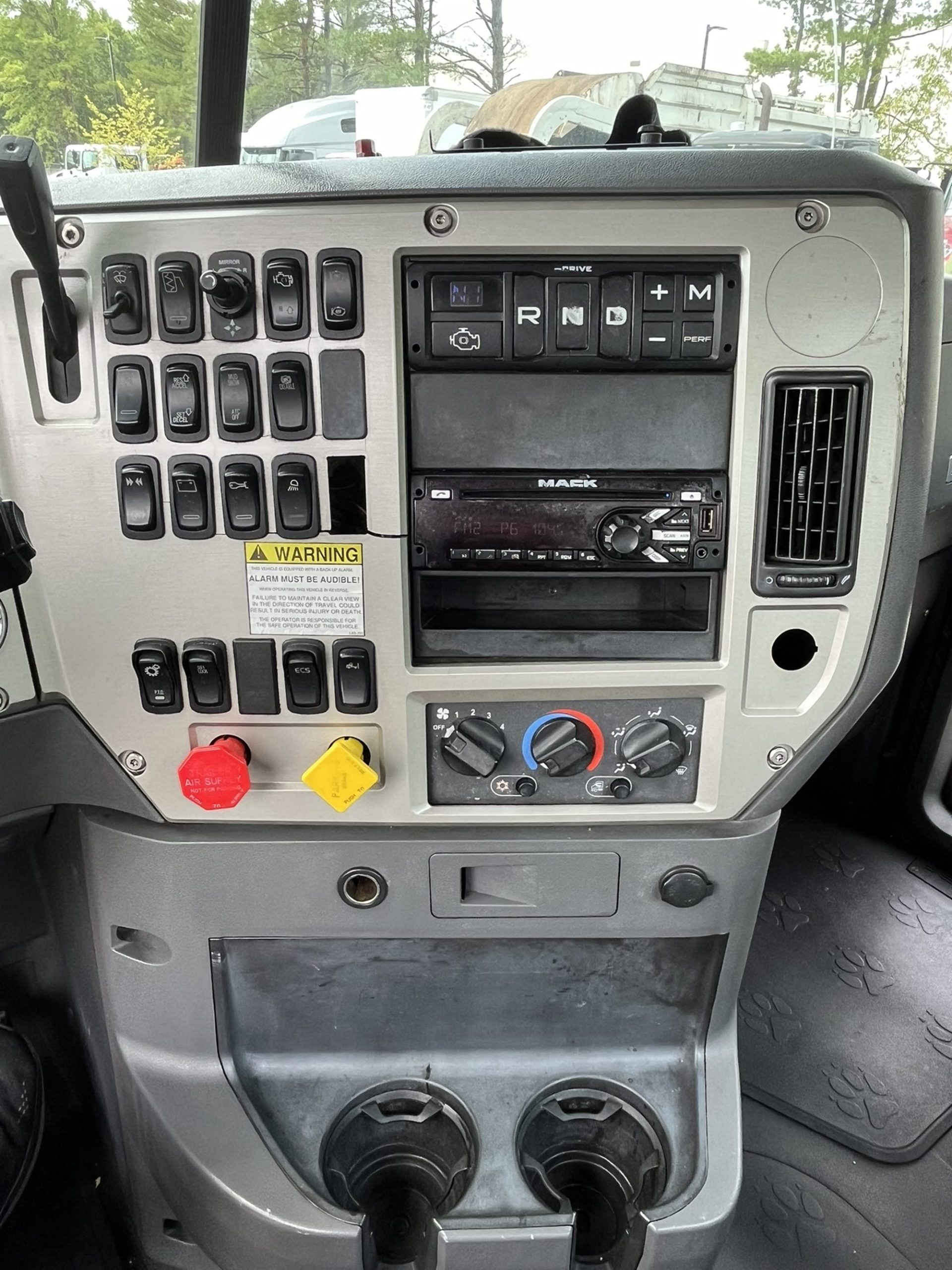 2018 MACK CXU613 - image 6 of 6