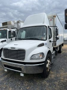 2011 FREIGHTLINER M2 1010524-01