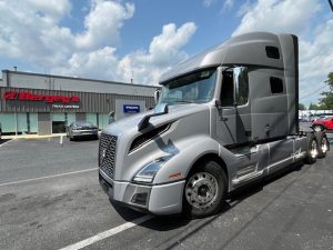 2025 Volvo VNL64T760 1015787-01