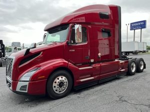 2025 Volvo VNL64T760 1015812-01