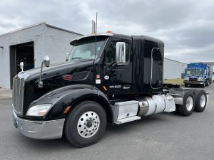 2019 Peterbilt 579 1050576-01