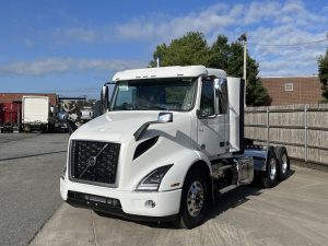 2025 Volvo VNR64T300 1054709-01