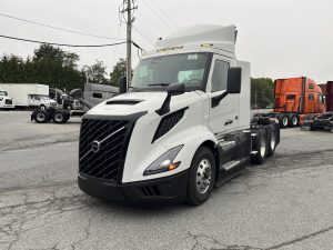 2025 VOLVO NEW VNL64T300 1061241-01