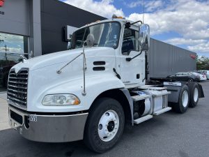 2016 MACK CXU613 1077943-01