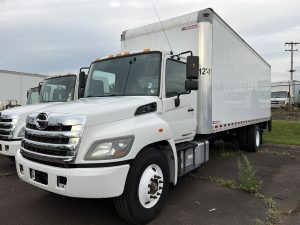 2016 HINO 268A 1000456-01