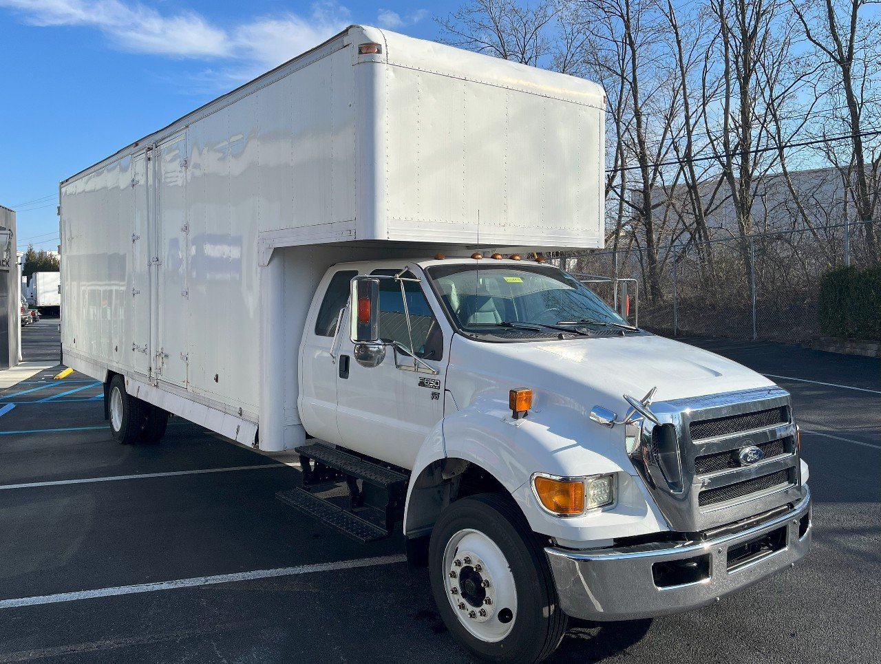 2013 FORD F650 - image 3 of 6