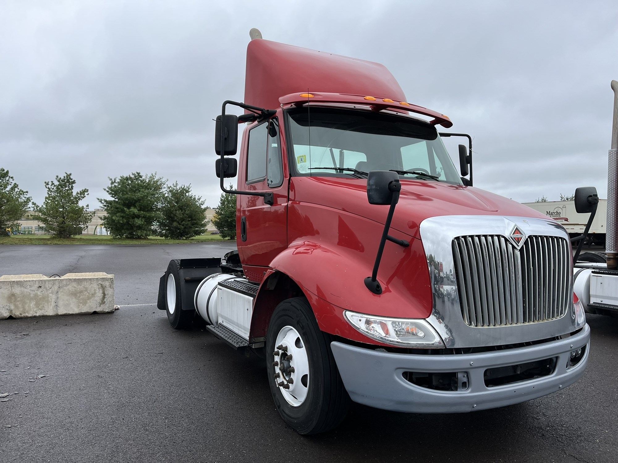 2017 International PROSTAR - image 2 of 6