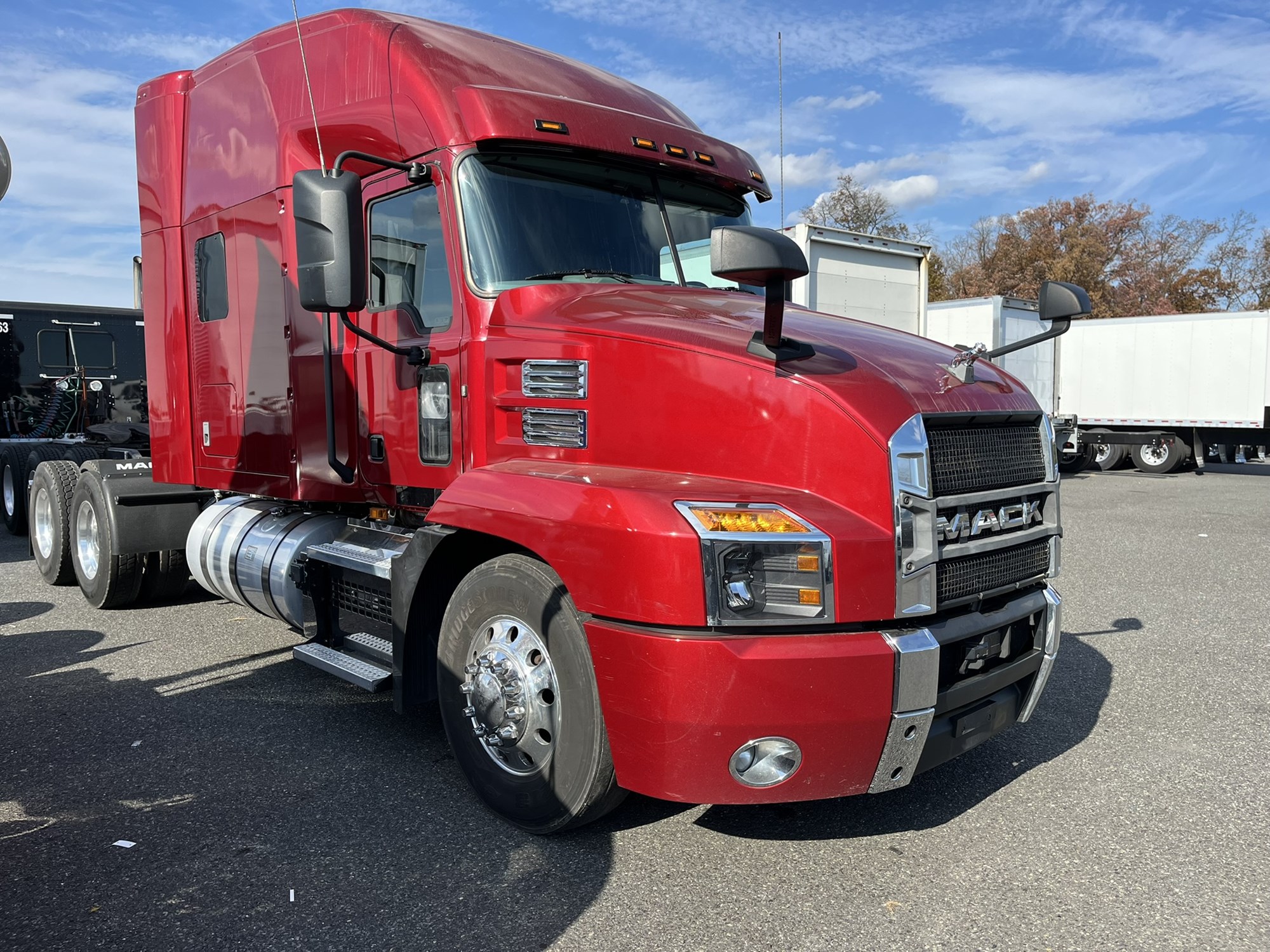 2020 MACK AN64T - image 2 of 6