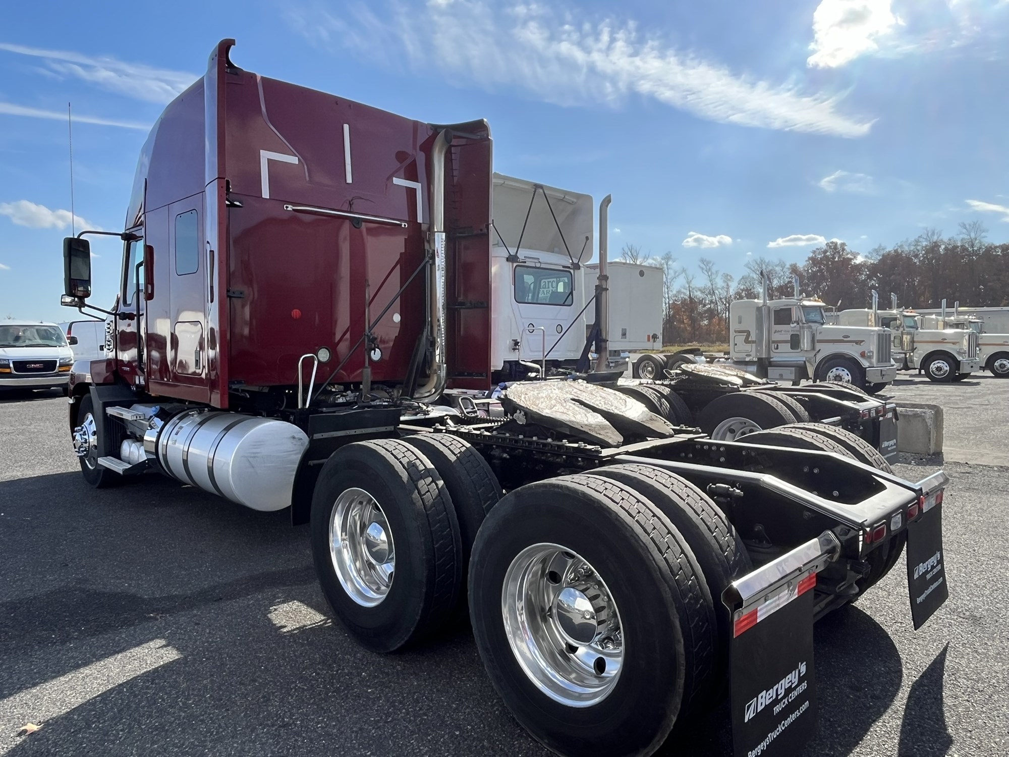 2020 MACK AN64T - image 4 of 6