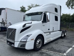 2025 Volvo VNL64T860 1014135-01