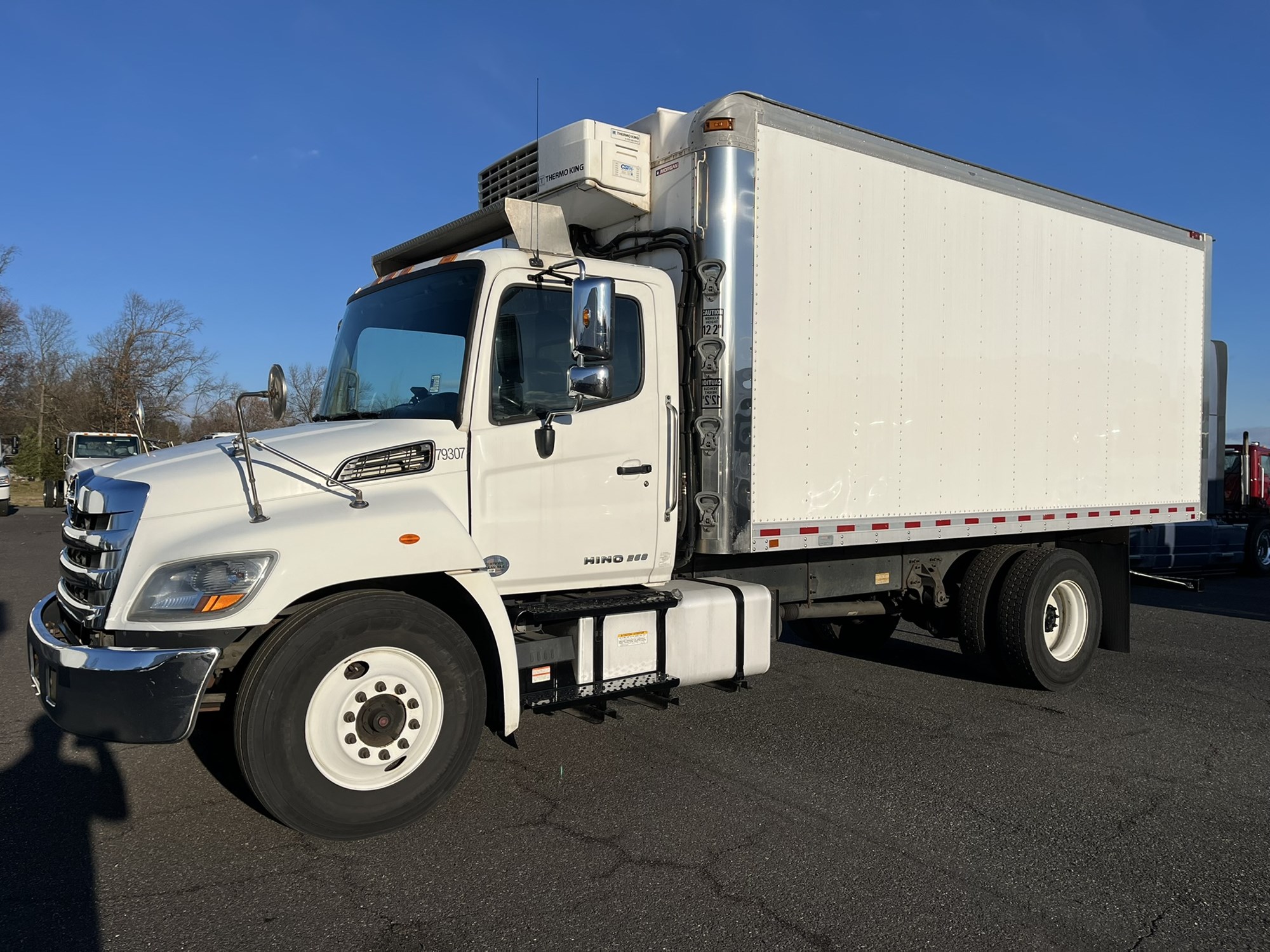 2019 HINO 268A - image 1 of 6