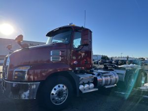 2019 MACK AN62T 1001052-01