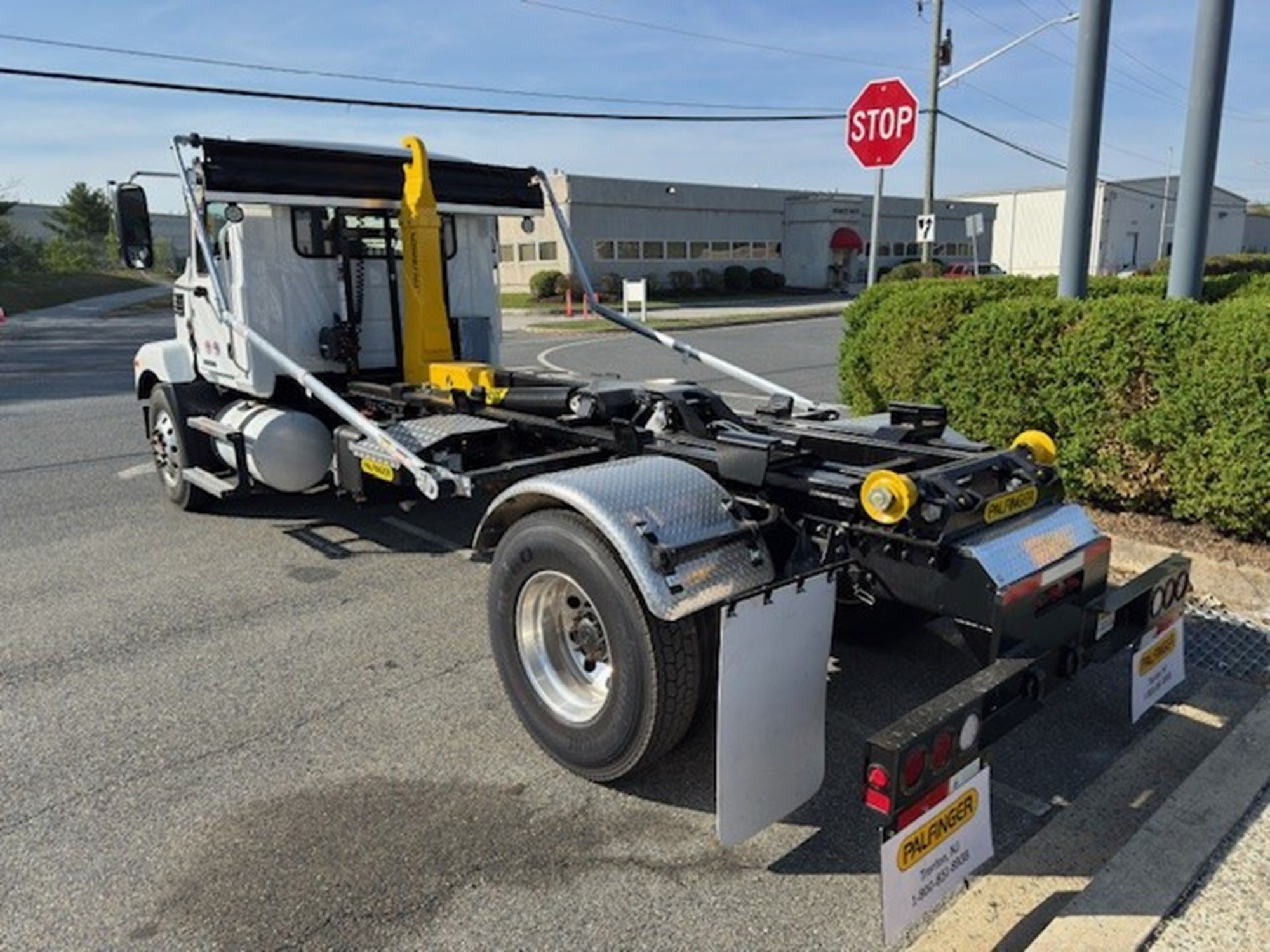 2025 MACK MD742 - image 4 of 6